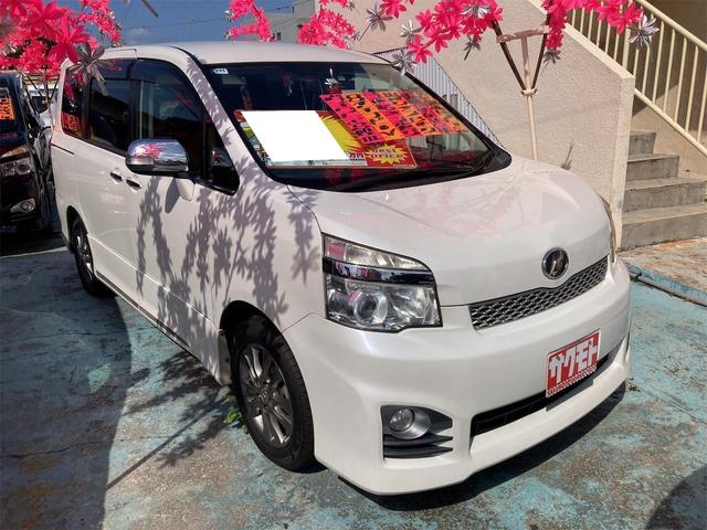沖縄の中古車 トヨタ ヴォクシー 支払総額 79万円 リ済込 2013(平成25)年 11.4万km パールホワイト