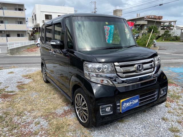 沖縄県の中古車ならＮ－ＢＯＸカスタム Ｇ・ターボＬパッケージ　ＤＶＤビデオ　Ｂｌｕｅｔｏｏｔｈ　ワンセグＴＶ　ナビ　Ｒスポ　Ｗエアバック　プッシュスタート　スマートキー　ＬＥＤライト　ベンチシート　ハーフレザーシート　純正アルミ