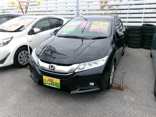 沖縄県の中古車ならグレイス ハイブリッドＥＸ　衝突被害軽減ブレーキ　ハイブリッド車　ハーフレザーシート　地デジ　ナビ　ＣＤ　ＤＶＤ　Ｂｌｕｅｔｏｏｔｈ　バックカメラ