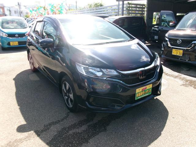 Ｆ　白線逸脱警報　横滑り防止装置　衝突被害軽減ブレーキ　地デジナビ　ＣＤ　ＤＶＤ　ＳＤ　Ｂｌｕｅｔｏｏｔｈ　バックカメラ　ＥＴＣ　ＵＳＢ　ステアリングリモコン　ドライブレコーダー　アイドリングストップ搭載
