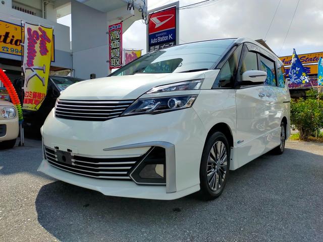 沖縄県の中古車ならセレナ 　ナビ　ＴＶ　Ｂｌｕｅｔｏｏｔｈ　両側パワースライドドア　プッシュスタート　スマートキー