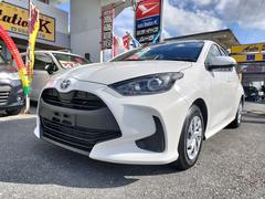 ヤリス ハイブリッドX バックカメラ・USB入力端子・Bluetooth・キーレスエントリー・オートライト・オートマチックハイビーム・レーンアシスト 中古車画像