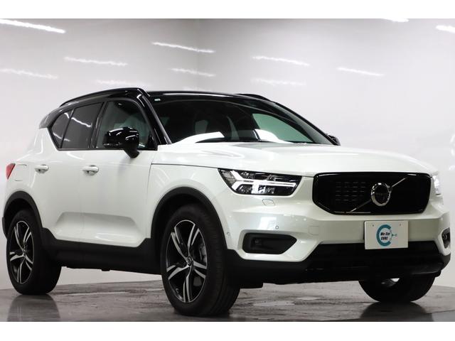 Ｂ４　ＡＷＤ　Ｒデザイン　禁煙車／Ｈレザーシート（ヒーター付）／サンルーフ／全方位カメラ／ボルボインテリセーフ／ハーマンカードン／Ｐバックドア／ナビ／フルセグＴＶ／Ｂｌｕｅｔｏｏｔｈ対応／ＵＳＢ接続可／パークパイロットアシスト