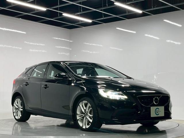V40(ボルボ) D4 ダイナミックエディション 2019年モデル/パワーバックドア/純正ナビ/Bカメラ/Bluetooth対応/USB接続可/シートヒーター/ETC/ドラレコ/キセノンヘッドライト/純正18インチアルミ/保証書/取説/スペアキー 中古車画像