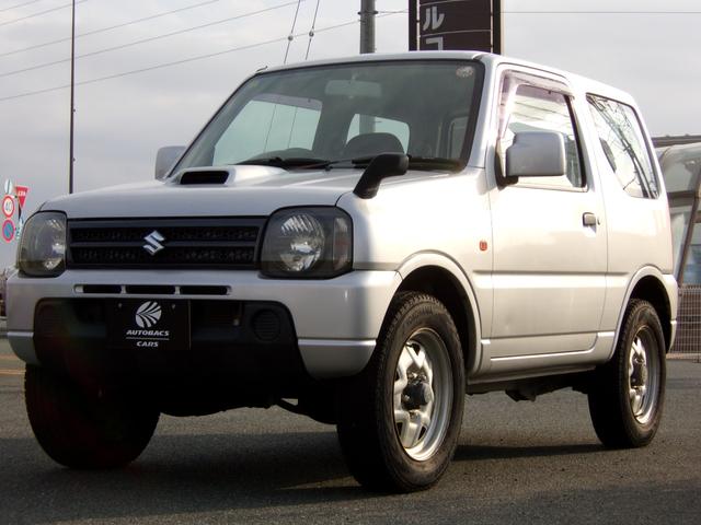 人気のジムニー　切替四駆で悪路もラクラク！！ ５速ＭＴ！！