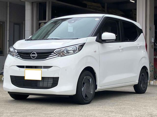 デイズ（日産）Ｓ　バックカメラ　クリアランスソナー　衝突被害軽減システム　オートライト　キーレスエントリー　アイドリングストップ　電動格納ミラー　ベンチシート　ＣＶＴ　盗難防止システム　ＡＢＳ　ＥＳＣ　ＵＳＢ 中古車画像