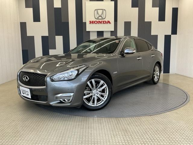 フーガハイブリッド(日産) ベースグレード　純正ドラレコ前　全周囲カメラ　ＬＥＤ　スマートキーＰスタート　プリクラッシュ　地デジＴＶ　アイドリングストップ　ＵＳＢ接続　バックモニター　パワーステアリング　ＨＤＤナビ　クルコン　オットマン　ＡＢＳ 中古車画像