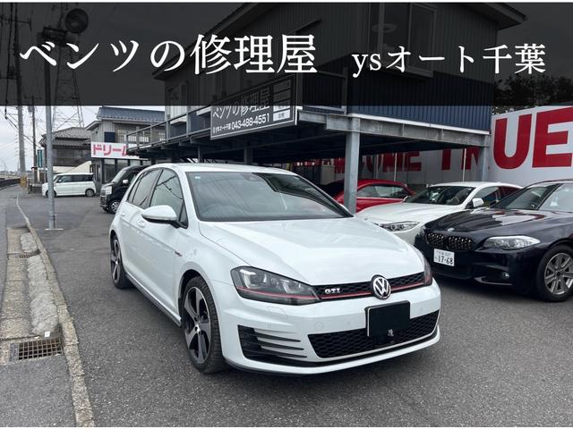 フォルクスワーゲン ゴルフＧＴＩ 　ＨＩＤヘッドライト　ＬＥＤポジション　純正ナビゲーション　ＥＴＣ　バックカメラ　パドルシフト　アイドリングＳ　　追従式クルーズコントロール　ＧＴＩハニカムグリル　ＧＴＩ専用１８インチＡＷ　レッドＫ