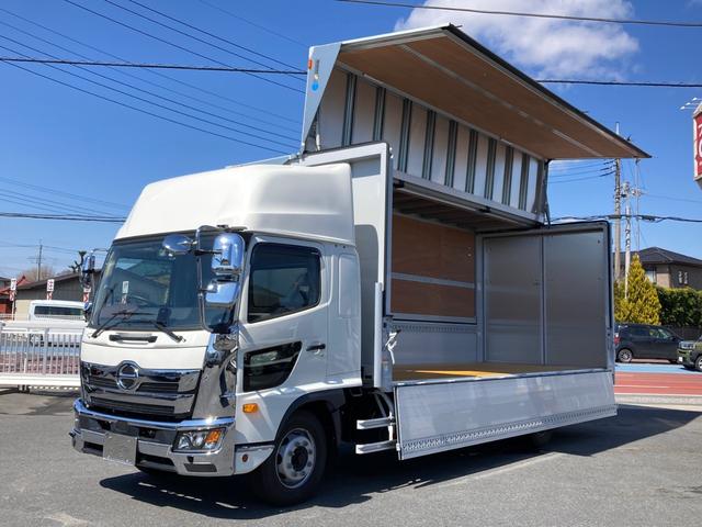 日野　増トンアルミウイング　最大積載量７２００ｋｇ　トランテックス製アルミウイング　Ｒ５年６月製　ハイルーフ　リアエアサス　ラッシングレール２段　セイコーラック２個　引き出しフック１３個