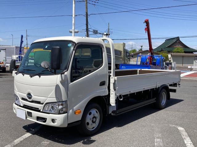 デュトロ(国産車その他) 日野　小型　標準ロング　平ボディー　最大積載量２０００ｋｇ　メーカー完成ボディー　標準ロング 中古車画像