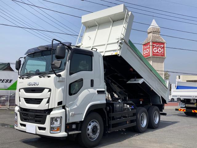 いすゞ　大型ダンプ　最大積載量９３００ｋｇ　未稼働車　新明和製一方開ダンプ　Ｒ５年８月製　クイック自動シート　純正ディスプレイ　最大積載量９３００ｋｇ　未稼働車