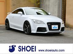 ＴＴ ＲＳクーペ　ベースグレード　６ＭＴ　スズカグレー　ホワイトレザー　クルコン　可変バルブスポーツマフラー　エントリーストリップ　パーキングアシスト　ＤＩＳ　固定式ウイング　５アームローターデ１９　　レーダー　ドライブブレコーダー（アウディ）