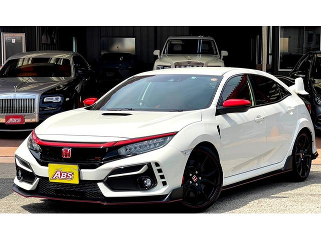 タイプＲ　ユーザー買取り・禁煙車・ホンダセンシング・純正２０インチアルミ・レッドキャリパー・スポーツシート・バックカメラ・センタートリプルマフラー・インターナビ・フルセグＴＶ・ＤＶＤ(1枚目)