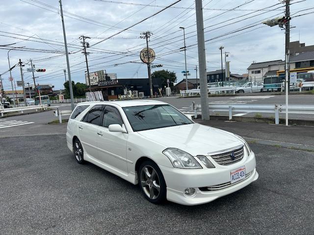 マークIIブリット(トヨタ) ２．５ｉＲ−Ｖ　１ＪＺターボ（ＶＶＴ−ｉ）　２８０馬力　記録簿（Ｈ３０，Ｒ１，２，３，４，５，６）　純正１７ＡＷ　純正エアロ　ＨＩＤ 中古車画像