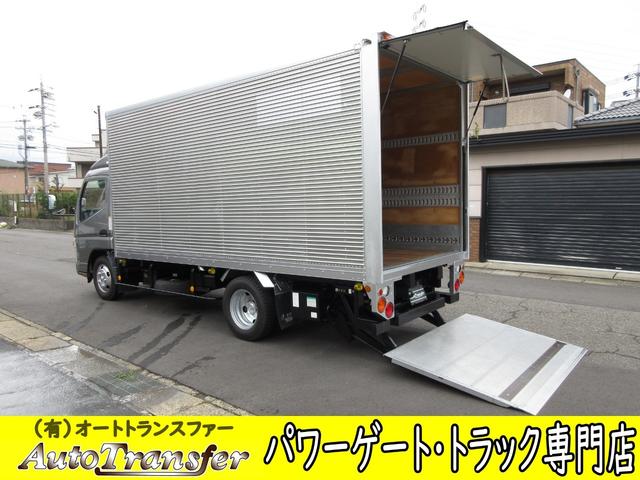 キレイ　シートは布をはずして洗濯してあります　きれい パネルバン　準中型免許　４．９Ｌターボ　５速　標準ロング　リアエアサス