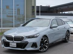 ＢＭＷ　ｉ５　ｅＤｒｉｖｅ　４０　Ｍスポーツ　ＬＥＤヘッドライト