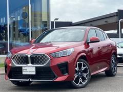 iX2 xDrive 30 Mスポーツ パノラマサンルーフ 20AW 禁煙 デモカー ステアリングヒーター カーブドディスプレイナビゲーション シートヒーター 全周囲カメラ 中古車画像