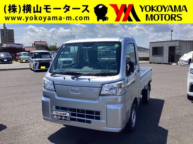 スタンダード　届出済未使用車　衝突回避支援ブレーキ機能　スーパーＵＶカットガラス　プリントレザーシート表皮　電動式パワーステアリング　リヤコンビネーションランプ　エアコン　パワステ