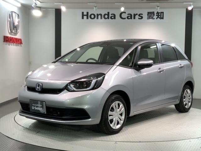 フィット ｅ：ＨＥＶベーシック　ＨｏｎｄａＳＥＮＳＩＮＧ新車保証試乗禁煙車　追突軽減ブレーキ　ワンオーナー車　フルセグＴＶ　カーテンエアバック　Ｒカメ　ＬＥＤ　パワーウインドウ　スマキー　横滑り防止　オートエアコン　ＥＴＣ車載器（1枚目）