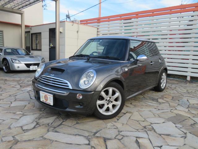 mini miniクーパーs パークレーン 女性オーナー下取り車両 限定車パークレーンs スーパーチャージャー 黒本革シートヒーター 純正17インチアルミ キセノンヘッドライト 6速at マニュイアルモードパドルシフト付き リアwマフラーの中古車 06 平成18 年式 mini miniクーパーs パークレーン 女性オーナー下取り車両 限定車パークレーンs スーパーチャージャー 黒本革シートヒーター 純正17インチアルミ キセノンヘッドライト 6速at マニュイアルモードパドルシフト付き リアwマフラーの中古車 06 平成18 年式