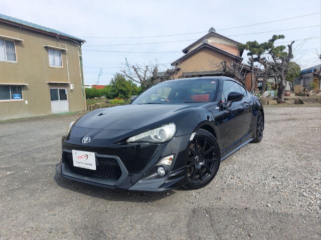 ８６(トヨタ) ＧＴリミテッド　ワンオーナー　ＴＲＤエアロ　ＴＲＤホイール　ＨＫＳ車高調　ＴＲＤ４本出しマフラー　ＴＲＤデフューザー 中古車画像