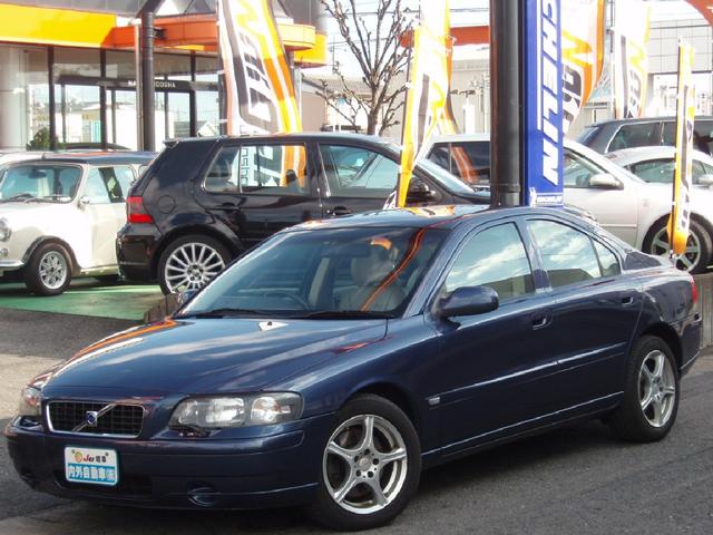 Ｓ６０(ボルボ) ＡＷＤ　サンルーフ　フルセグＨＤＤナビ　タイベル交換済 中古車画像