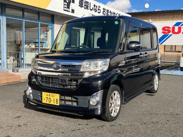 タッチ式のナビゲーションシステム搭載！ 盗難防止システム　ＡＢＳ　ＥＳＣ　ＣＤ　ＤＶＤ再生　ＵＳＢ　エアコン