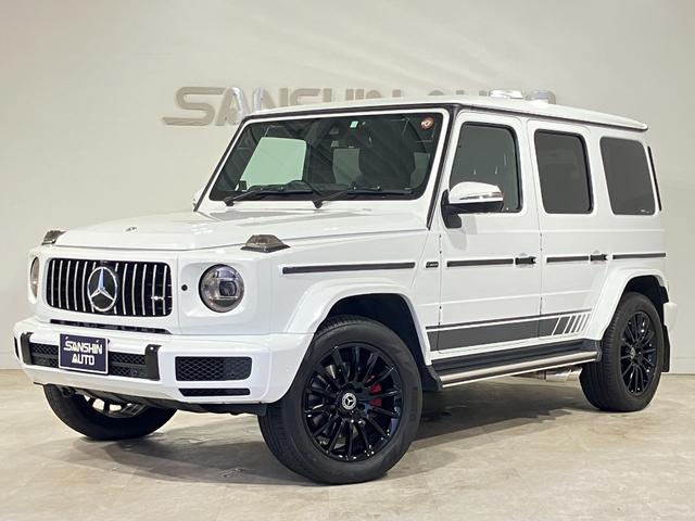 Ｇ４００ｄ　Ｇ６３ルックグリル　デジタルインナーミラー　リアフリップダウンモニター　ベンチレーション　４本出エグゾーストエンド　サイドデカール　レッドキャリパー　カーボントリムカバー