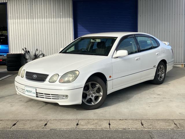 走行３万ｋｍ台！　ワンオーナー　ＨＩＤヘッド フォグランプ　純正アルミ　禁煙車　　キーレス　スペアキー全て有り