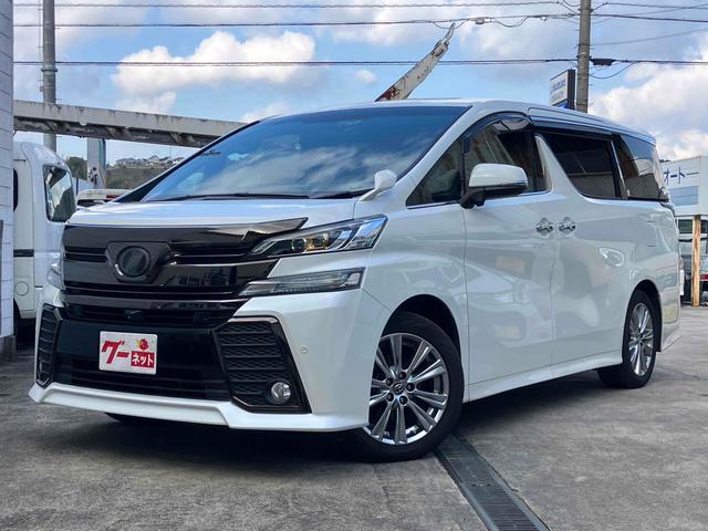 天気のいい日に快適なドライブを！サンルーフ付！ 後席モニター　３列シート　ハーフレザーシート　ＣＶＴ　アルミホイール