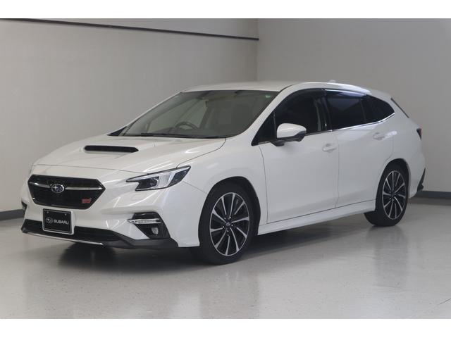 ホワイトパールのレヴォーグ！ ＳＴＩスポーツ！