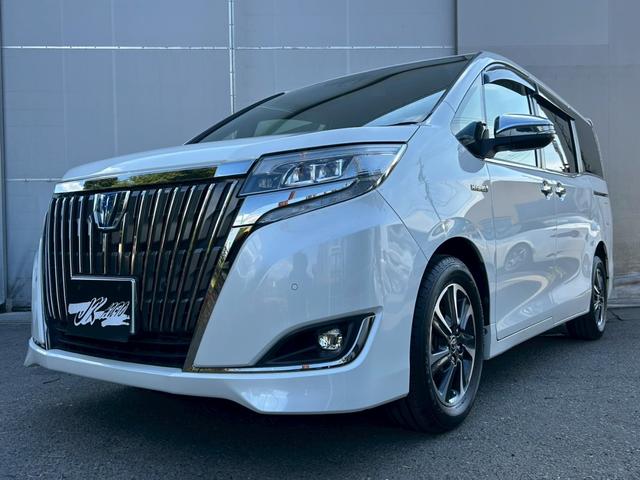 Gi プレミアムパッケージ ブラックテーラード 特別仕様車 ホワイトパールクリスタルシャイン