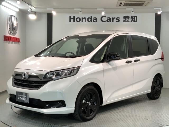 フリード＋ハイブリッド(ホンダ) ハイブリッドＧブラックスタイル　ＨｏｎｄａＳＥＮＳＩＮＧ新車保証試乗禁煙車　衝突軽減ブレーキ　地デジ　ナビＴＶ　バックカメラ　ＬＥＤヘッドライト 中古車画像