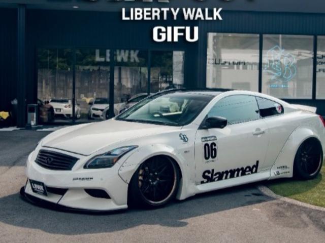 スカイライン(日産) ３７０ＧＴ　タイプＳＰ　ＬＩＢＥＲＴＹＷＡＬＫ　ボディキット　エアサス　ｃｏｍｐｌｅｔｅ 中古車画像