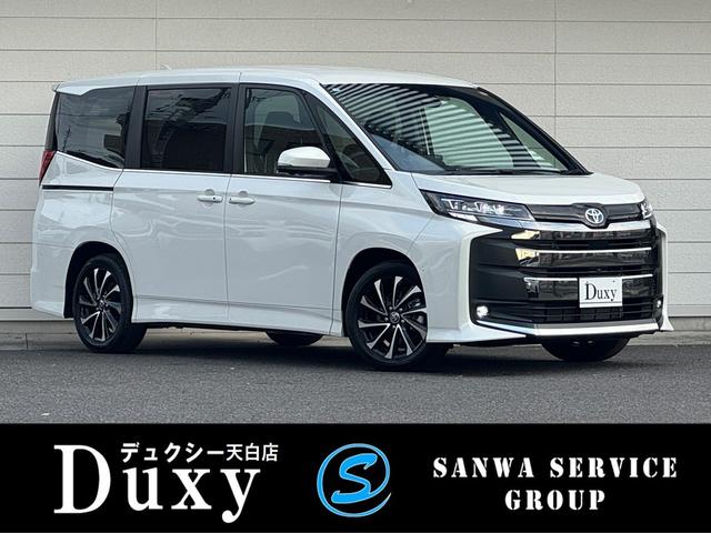 ハイブリッドＳ－Ｚ　【即納！登録済み未使用車！】１０．５インチコネクトナビ　３眼ＬＥＤヘッドライト　パノラミックビューモニター　ＢＳＭ　快適利便パッケージＨｉ　ドライビングサポート　電動リアゲート　ＨＤＭＩ　純正１７ＡＷ