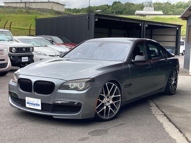 bmw 7シリーズ750i サンルーフ 革シート ナビ バックカメラ アルミホイール パワーシート スマートキー シートヒーターの中古車 車体価格125万円 09 平成21 年式 走行7 9万キロ 車体色グレー 三重県名張市下比奈知2872 5 ウイニングランの在庫 グー bmw 7シリーズ750i サンルーフ 革シート ナビ バックカメラ アルミホイール パワーシート スマートキー シートヒーターの中古車 車体価格125万円 09 平成21 年式 走行7 9万キロ 車体色グレー 三重県名張市下比奈知2872 5 ウイニングランの在庫 グー