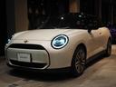 ＭＩＮＩ ＭＩＮＩ クーパーＥ　クラシック・トリム　試乗車　新型...