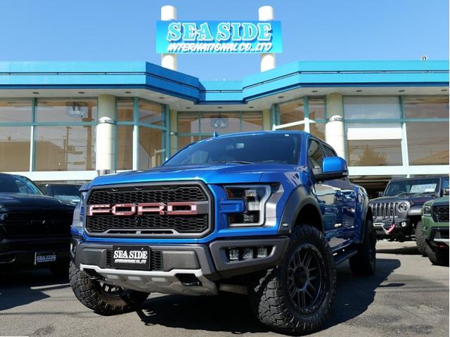 Ｆ－１５０ ラプター　８０２Ａラグジュアリー　自社輸入新車並行１オーナー　ＵＳＡモデル　パノラマサンルーフ　ＲＥＣＡＲＯ　インテリアカーボン　テクノロジーＰ　ＦＯＲＤレーシング・マフラー　ＲＯＵＳＨ２０ＡＷ　３６０°カメラ（1枚目）