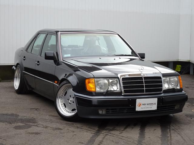 ５００Ｅ　ポルシェライン／左ハンドル／ディーラー車／