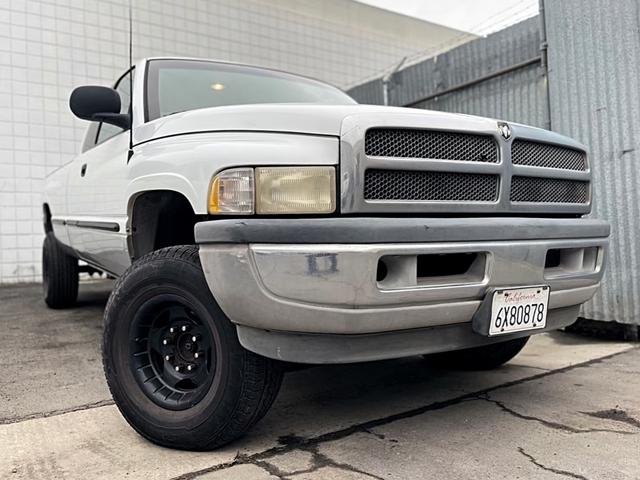 ダッジ ダッジ ラム ダッチラム ２５００ ２４ｖカミンズターボディーゼル ロングベッド ４ｗｄの中古車 車体価格335万円 1998 平成10 年式 走行走不明キロ 車体色ホワイト 岐阜県各務原市前渡東町３ １９３ １ 株 ｃａｒ ｐｒｏｄｕｃｅｒ ｋ ｇの在庫 グー