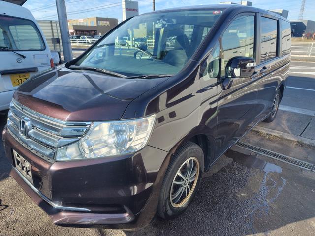 ステップワゴン(ホンダ) Ｇ　インターナビＥセレクション　スマートキー　両側パワースライドドア　ＥＴＣ　バックカメラ　バッテリー新品交換 中古車画像