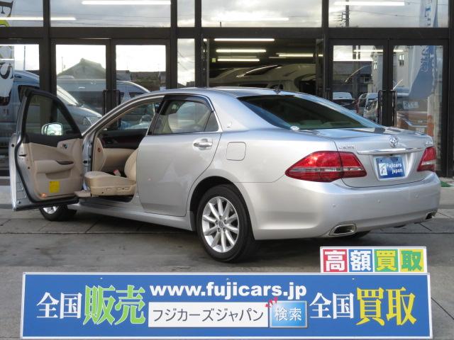 ロイヤルサルーン ウェルキャブ 全自動助手席回転シート(1枚目)