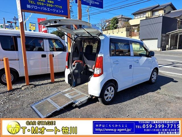 　福祉車両スローパー　後部座席有４人乗　ＰＷ　電動格納ミラー　法令点検整備実施