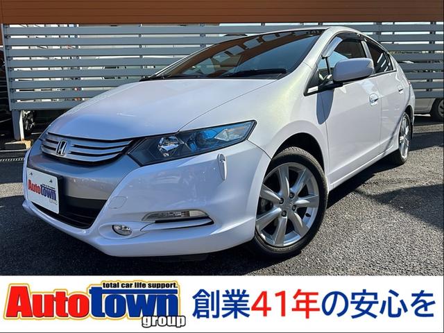 当店スタッフが心を込めて仕上げました！内装は隅々まで 清掃しピカピカ、外装もツヤツヤに磨いてあります！