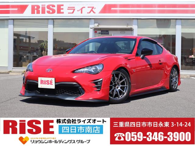 トヨタ ８６ ＧＴ　後期型／６ＭＴ／ＴＲＤエアロ／ＨＫＳ車高調／ブリッツニュルスペックマフラー／アドバンレーシング１７アルミ／革ハンドル／カラーディスプレイモニター／メモリーナビ／Ｂｌｕｅｔｏｏｔｈ／禁煙