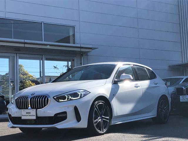 ＢＭＷ １シリーズ １１８ｄ　Ｍスポーツ　当社試乗車ＵＰ・プラスＰＫＧ・マグマレッドレザー・シートヒーター・ＡｐｐｌｅＣａｒＰｌａｙ・アンビエントライト・電動リアゲート・アクティブクルーズ・１８インチＡＷ・バックカメラ・ミラーＥＴＣ