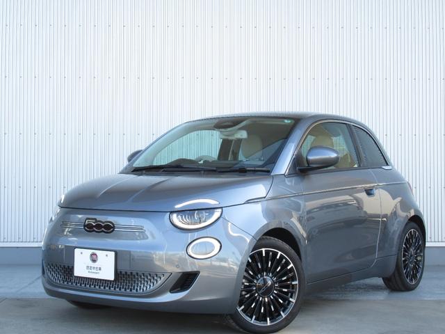 アイコン　新車保証継承　認定中古車　　黒幌オープン　１７インチアルミホイール　シートヒーター　ワイヤレス充電　ＡＣＣ　ＥＴＣ２．０　ナビ　バックカメラ　Ｃａｒｐｌａｙ　Ｂｌｕｅｔｏｏｔｈ　ＵＳＢ　禁煙