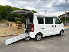 エブリイワゴン  電動車椅子用ウインチ 車椅子固定装置 手動スロープ仕様車 車椅子専用 スロープ 車椅子介護者に安心仕様 4人乗り コンパクト福祉車両 介助用 緩やかスロープ 中古車画像
