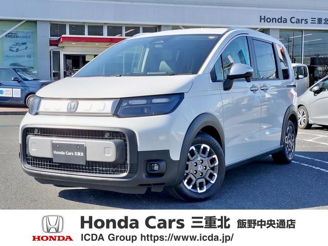 ディーラーの試乗車！令和７年１０月登録！ナビ付き！ 代車　試乗車　２０２５年登録車　ＴＶ視聴可　クロスター５人乗り