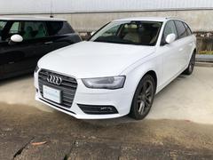 アウディ　Ａ４アバント　２．０ＴＦＳＩクワトロ　２．０ＴＦＳＩクワトロ（５名）４ＷＤ　ナビ　ＥＴＣ